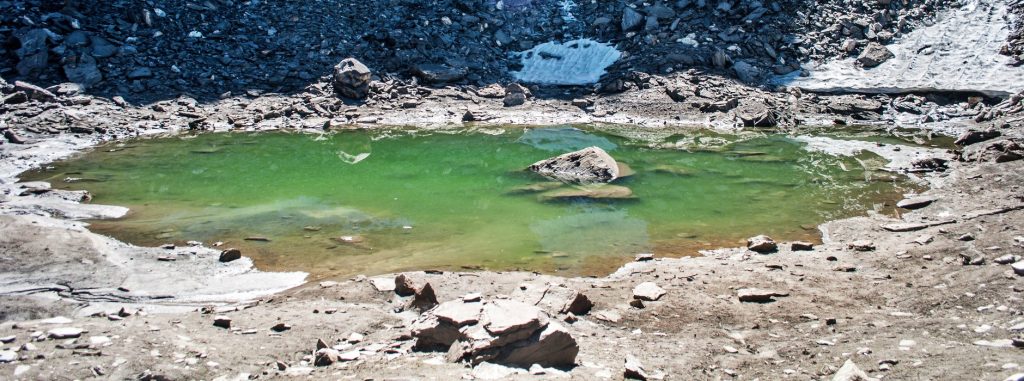 Roopkund Skeleton Lake